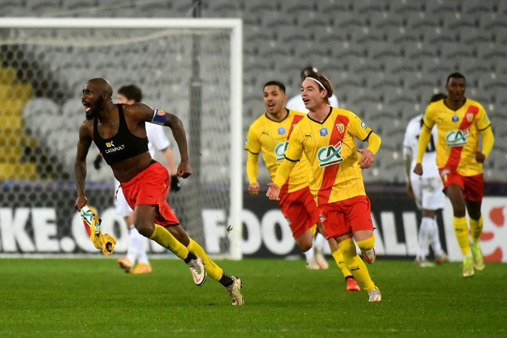 Lens' Seko Fofana celebrates his 95th minute equaliser