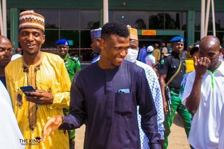 Iheanacho hangs out with Rema, Onuachu and Olayinka show off their wives [Photos]