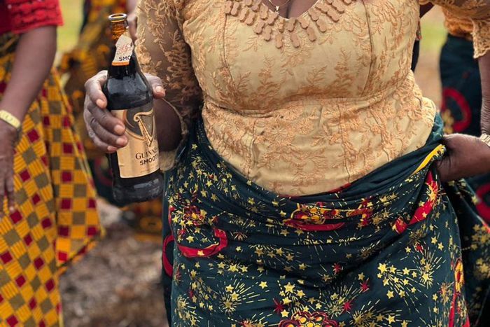 An Igbo woman celebrating at an August meeting [Twitter]
