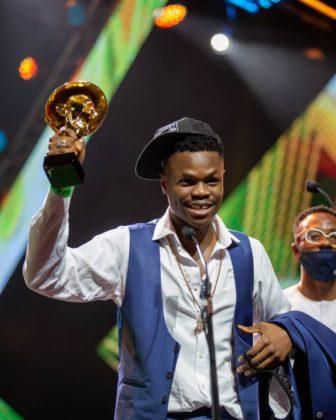 Bad Biy Timz accepting the Headies award for the 2020 Rookie of the Year