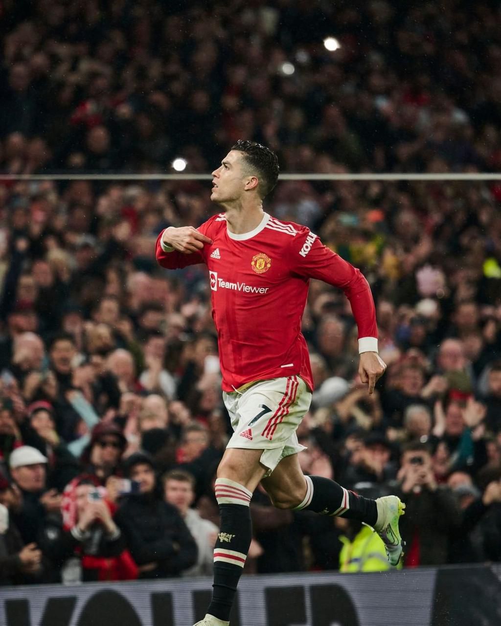 Cristiano Ronaldo is up for the Premier League Player of the Month award