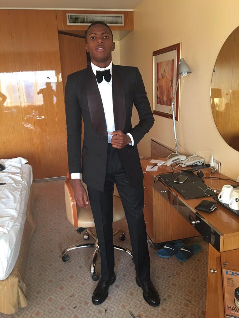 Oshoala reminds Osimhen of 2016 CAF Awards after goal against Sierra Leone