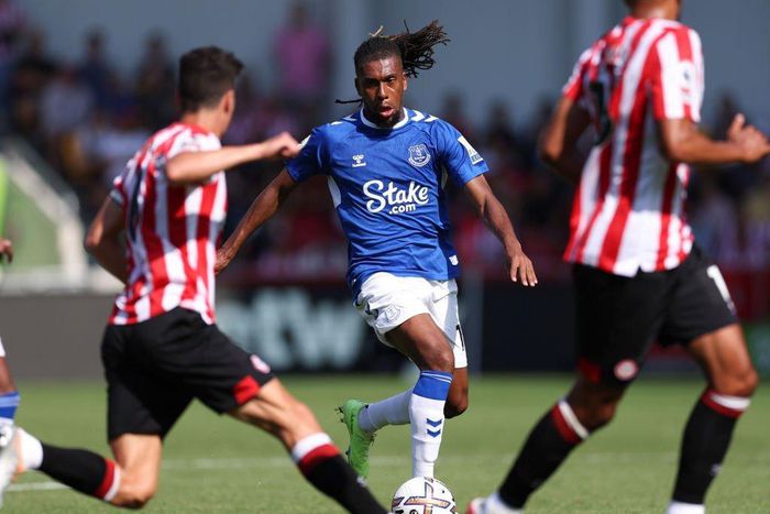 Alex Iwobi of Everton during the Premier League match between Brentford and Everton