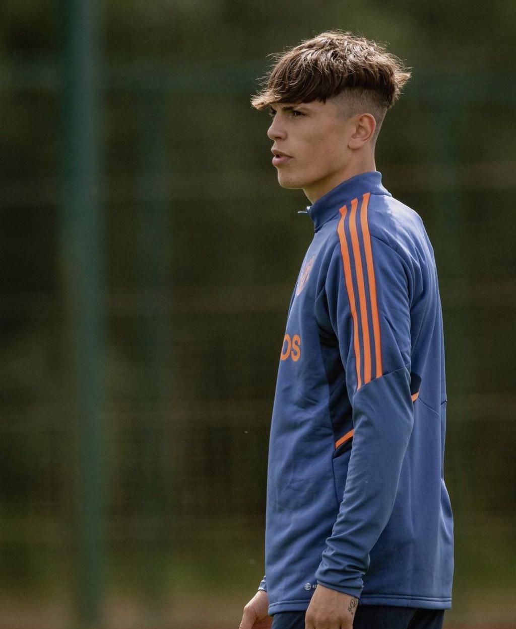 The wonderkid Garnacho looking focused.