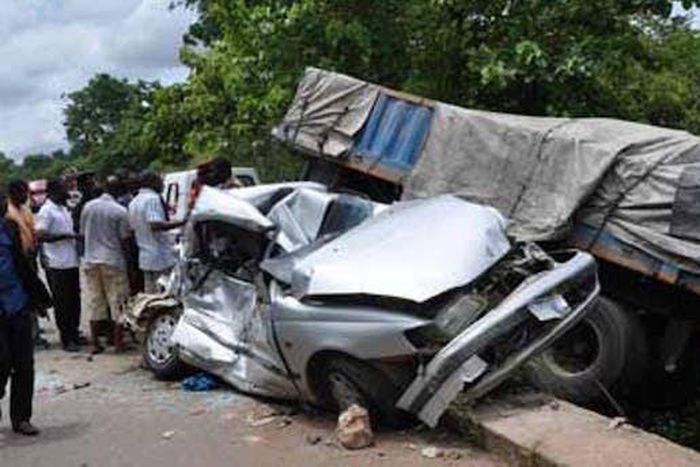 8 dead, 4 others injured in Bauchi auto crash. [NAN]