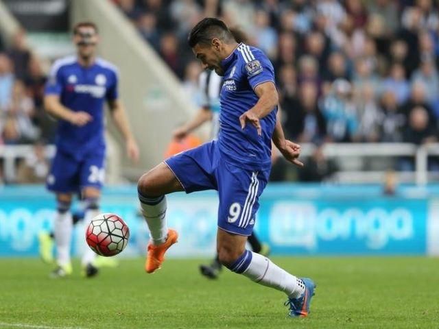 Falcao left out of Chelsea's Champions League squad