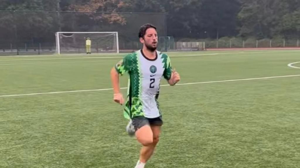 Mertens, who left Napoli at the end of the season, is still without a club.