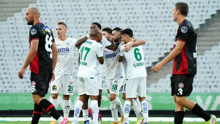The six-goal thriller saw goals from Alanyaspor's Wilson Eduardo (2), Efkan Bekiroglu, Erencan Yardimci and Karagumruk's Fabio Borini and Davide Biraschi