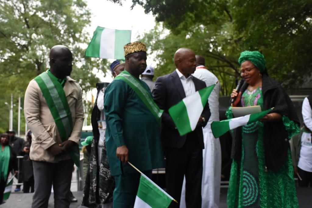 (Right) Nigeria’s Ambassador to the United States, Dr Uzoma Emenike; New York City Mayor, Mr Eric Adams; Consul-General of Nigeria in New York, Amb. Lot Egopija and Congressman Adeoye Omolewa.