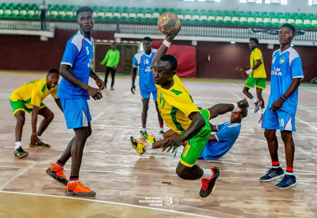 Some wonderful shots from the National Division One Handball League currently ongoing in the ancient city of Benin.