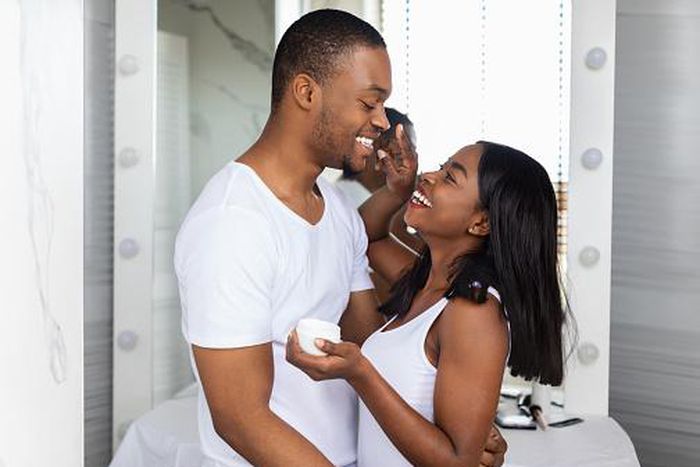 Here's why you need to do skincare with your man [Unsplash]