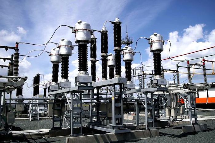 Nigerian lawmakers are amending the country's constitution so that states can generate their own electricity