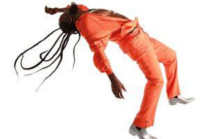 Adekunle Gold - Catch Me If You Can. (Platoon)