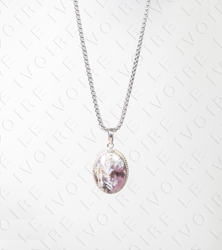 Luxurious and affordable jewelries by Le Ivoire