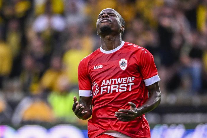 Alhassan Yusuf starred for Royal Antwerp against Leuven