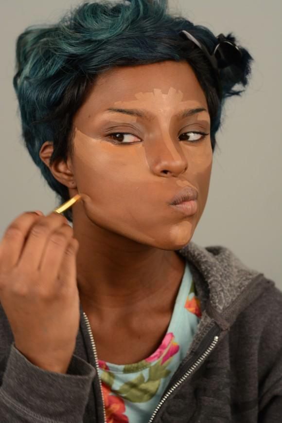 Also highlight your jawline [Rookiemag]