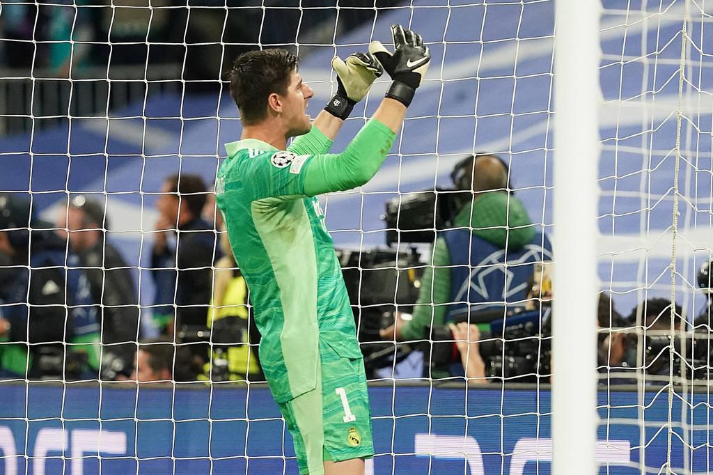 Thibaut Courtois did well to deny Bernardo Silva