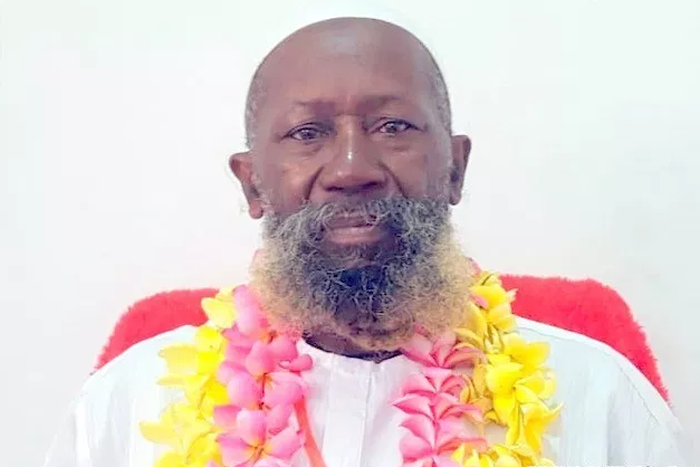 Sat Guru Mahara Ji asked president Muhammadu Buhari to appoint him as an adviser because other religious leaders have failed.  (Premium Times)