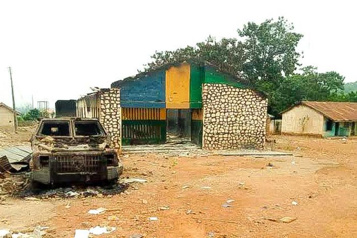 Gunmen attack yet another police station in Imo state (Premium Times)