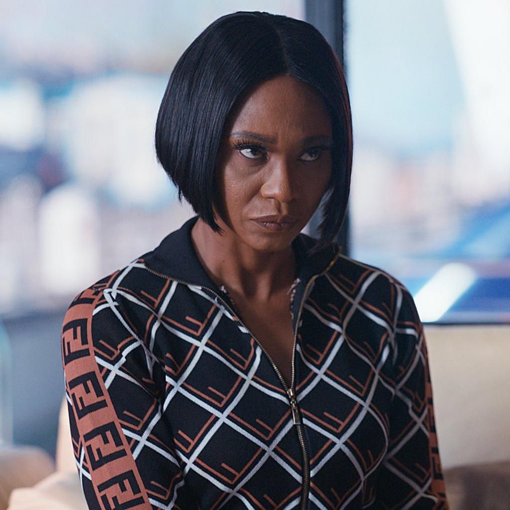 Glamour Girls movie [Netflix]