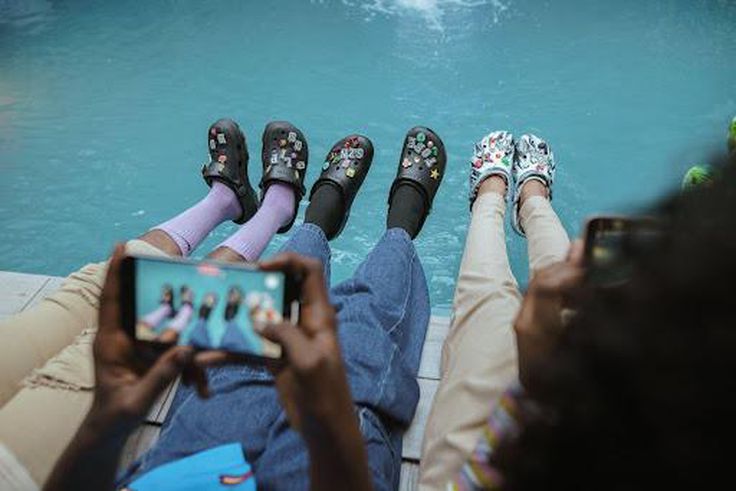 How to style your Crocs