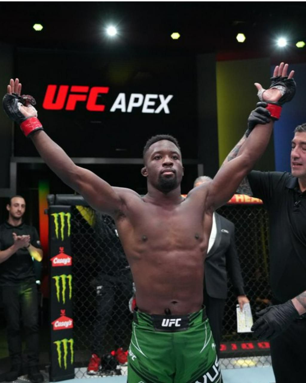 Sodiq Yusuff beats Don Shainis in just 30 seconds