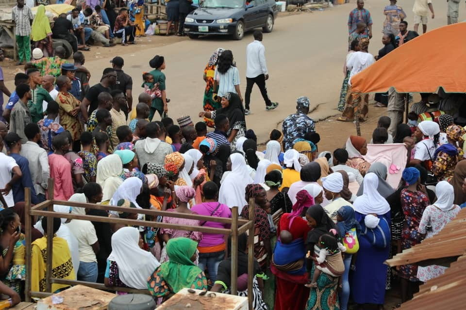 Voters at a polling unit in Ede North. [TheCable]