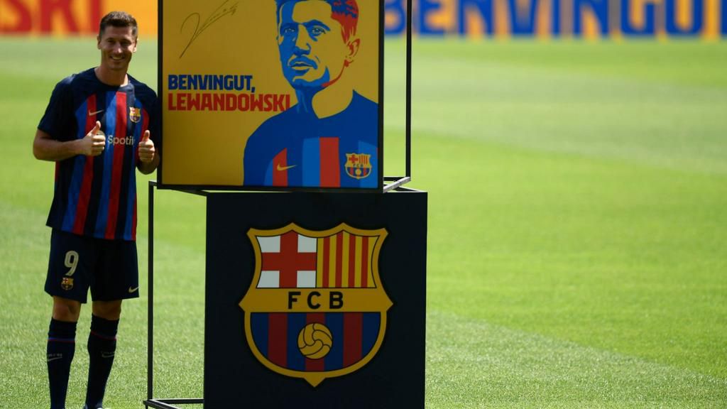 Barcelona Robert Lewandowski unveil new number 9 in front of 57,000 fans at Camp Nou