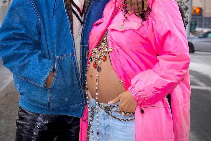 Rihanna & boyfriend A$AP Rocky expecting their 1st child together [Photos]