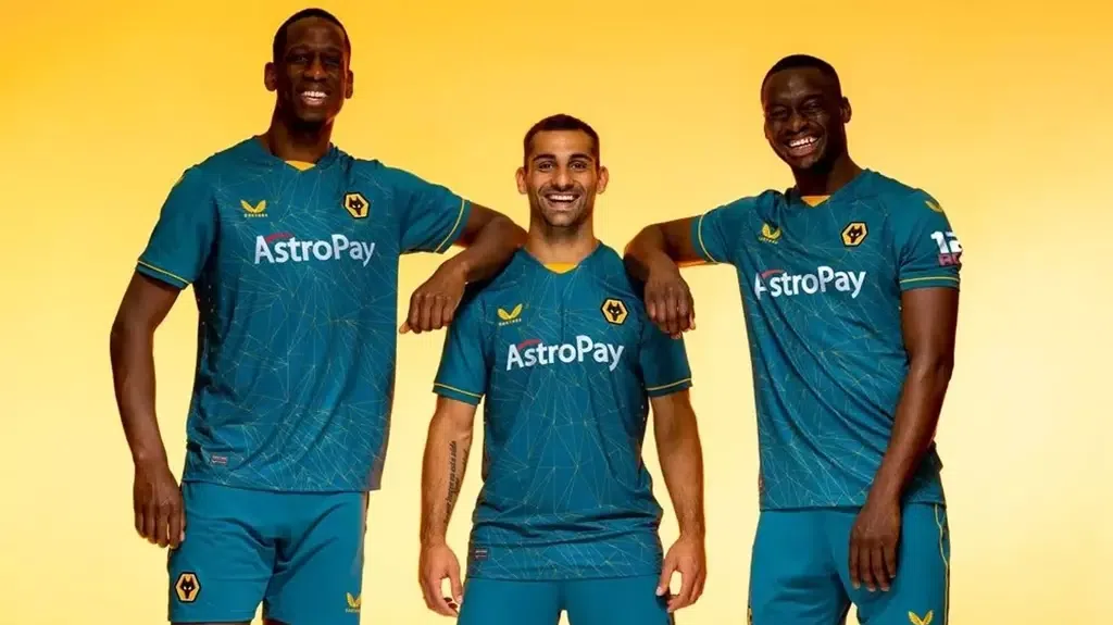 Wolverhampton Wanderers away kit 2022/23