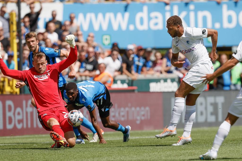 Cyriel Dessers is keen for his future to be resolved (IMAGO/Belga/Bruno Fahy)