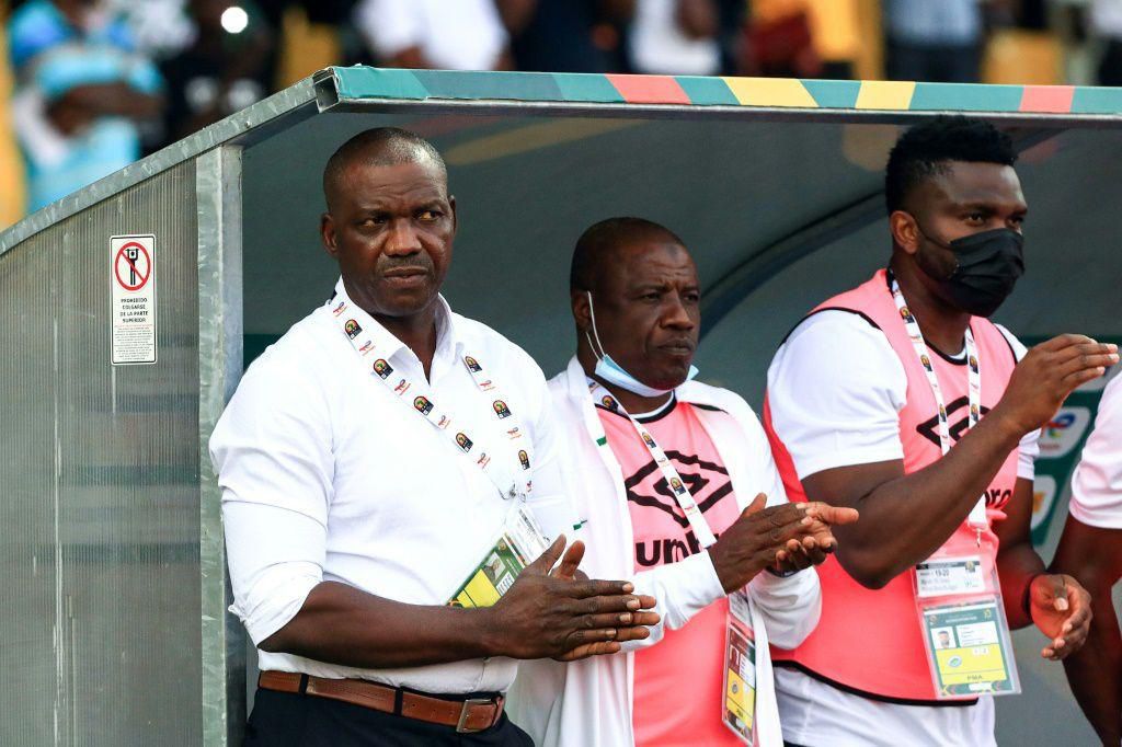Augustine Eguavoen (L) during Nigeria's Africa Cup of Nations game against Sudan in Garoua