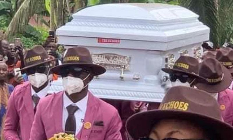 Nigerian gospel singer Osinachi Nwachukwu has been laid to rest.