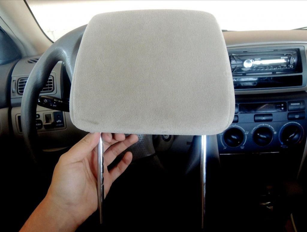 Detachable head rest