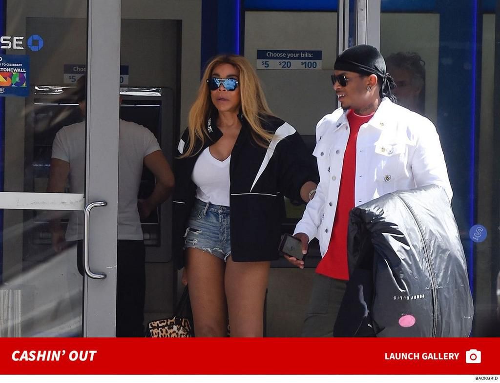 The new guy in Wendy Williams' life, Marc Tomblin has been to jail for armed robbery in the past but she doesn't really care about his past [TMZ]