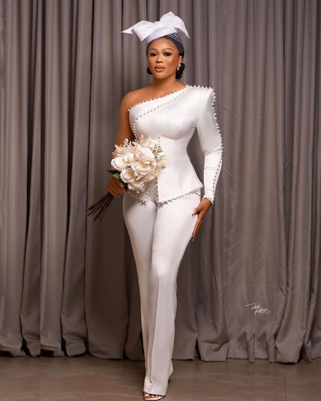 This spandex pants are all the rave [Instagram/Photokulture]