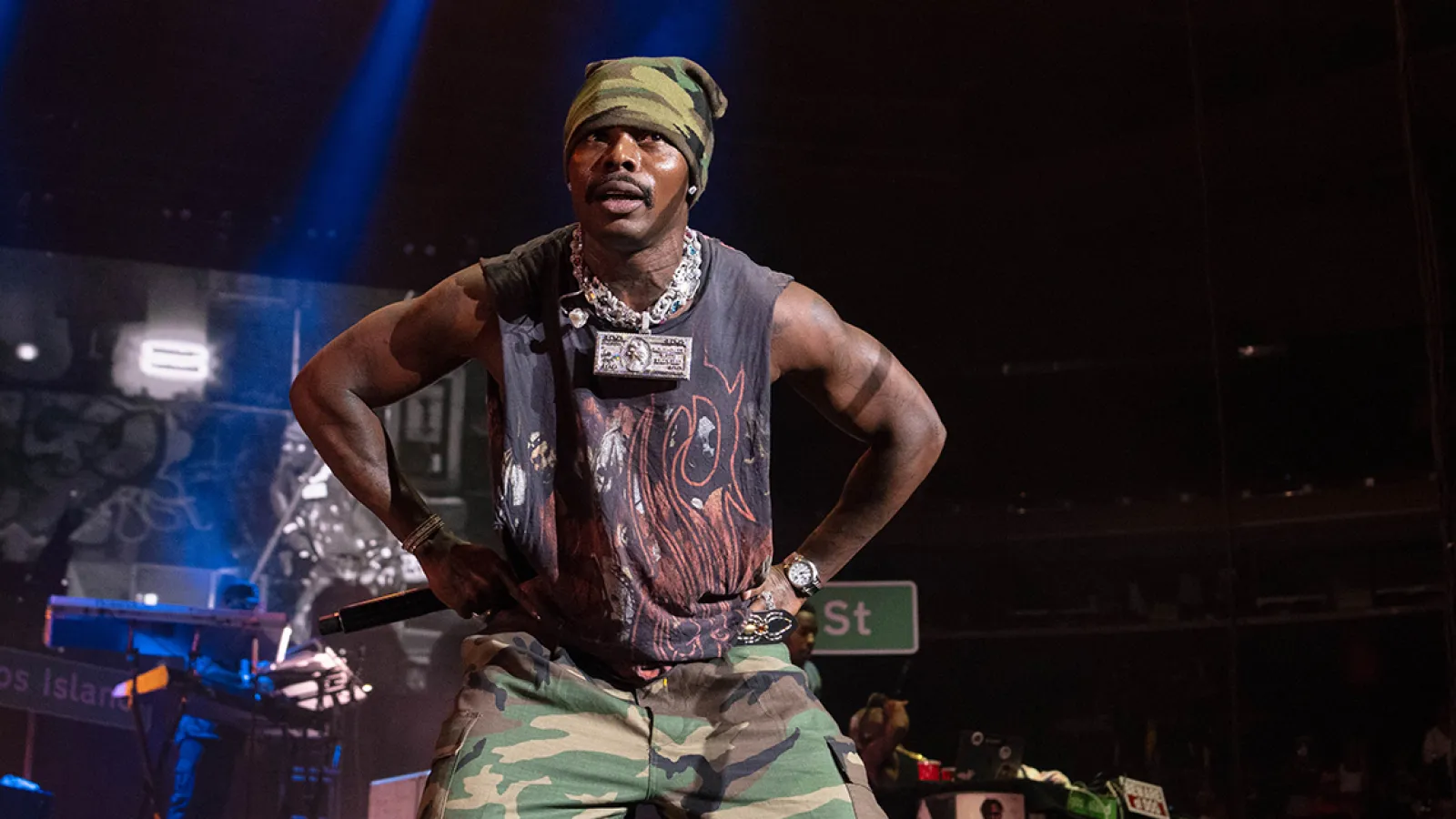 Is Asake now making music for a foreign audience?