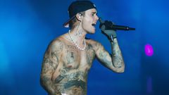 Justin Bieber Spotted Vibing to Fireboy DML’s ‘Playboy’ Live on Twitch