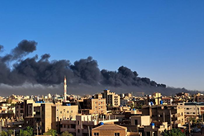 Smoke rises during clashes between the Sudanese Armed Forces and the paramilitary Rapid Support Forces (RSF) in Khartoum, Sudan on April 19, 2023.Photo by Ahmed Satti/Anadolu Agency via Getty Images