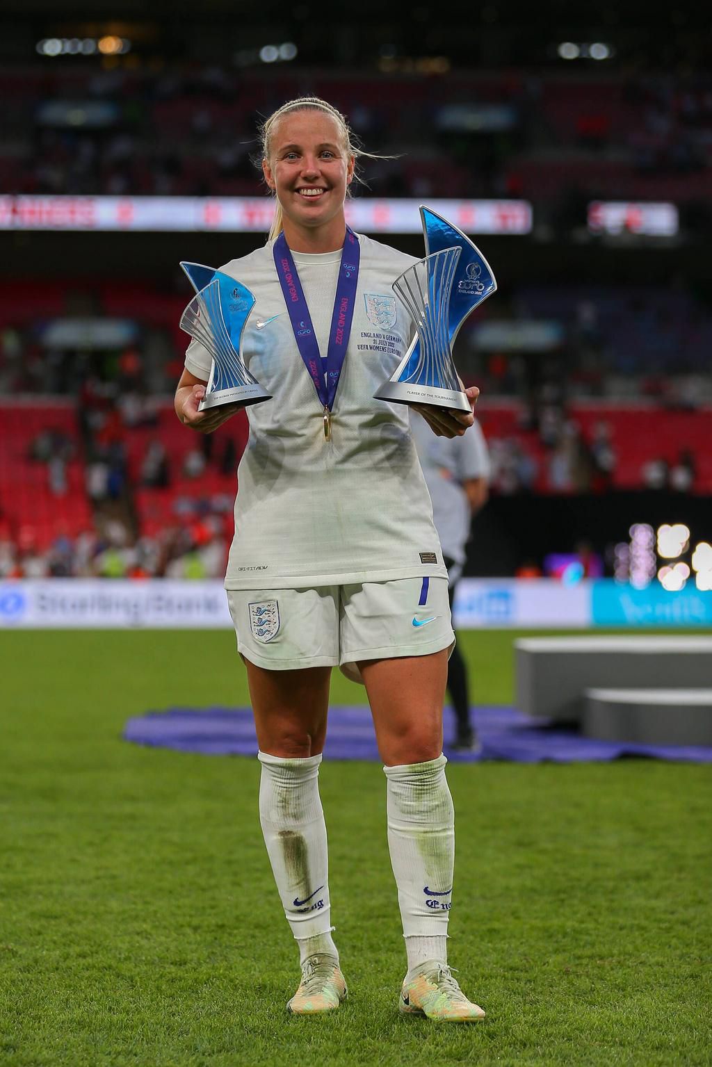 Beth Mead with her best player and golden boot awards at the Women's Euros