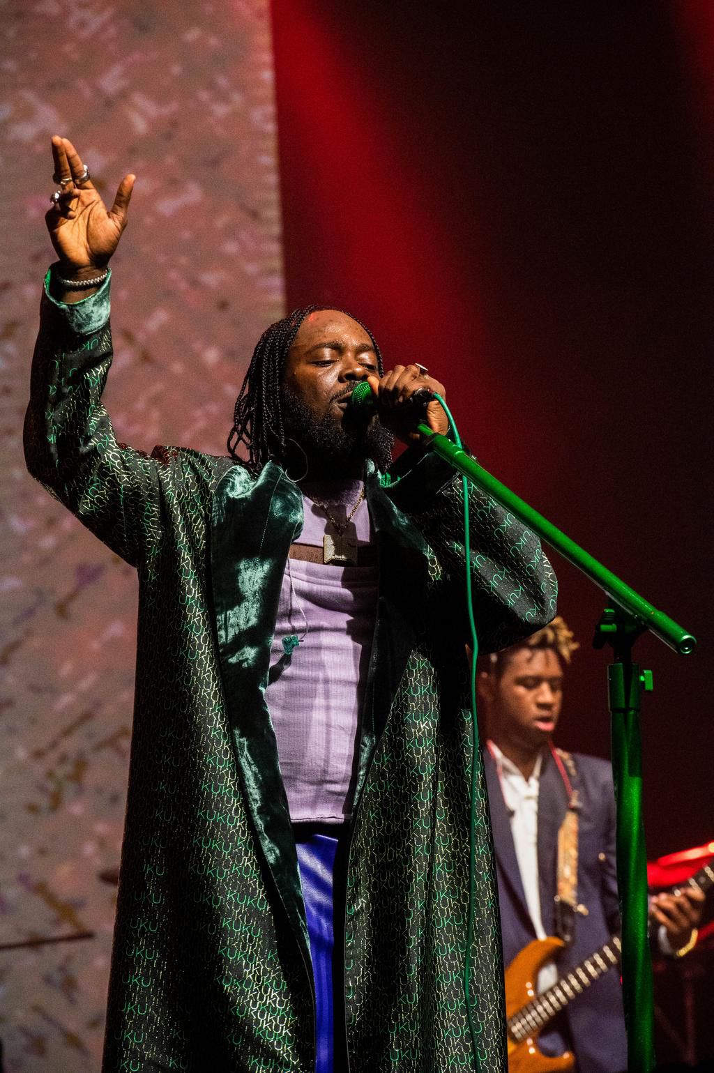 What went down at Adekunle Gold's 'Catch Me If You Can' concert with Gordon's