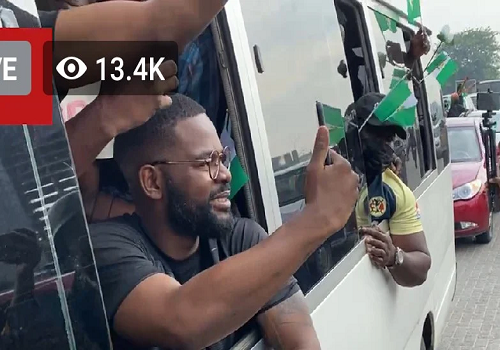 Falz joins hundreds of Nigerian youths to protest at Lekki toll gate. (TheNation)