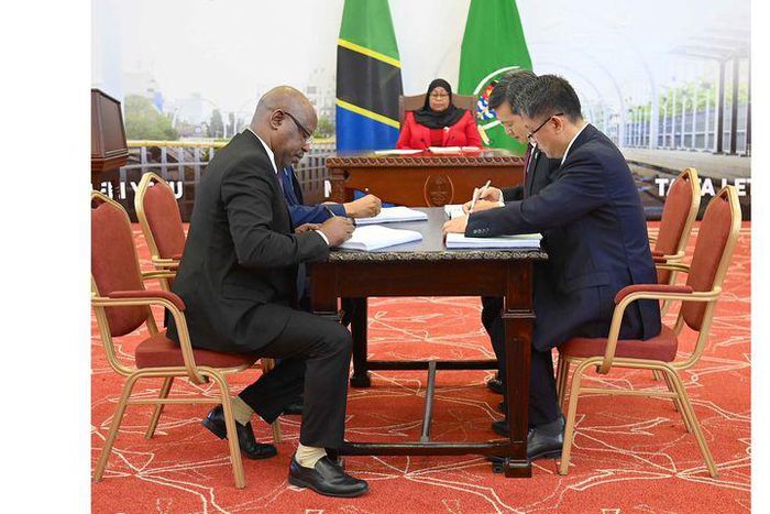 Signing of the Standard Guage Railway deal