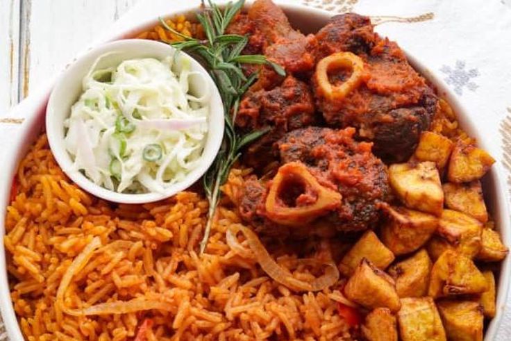 party jollof rice (TheKitchenMuse)