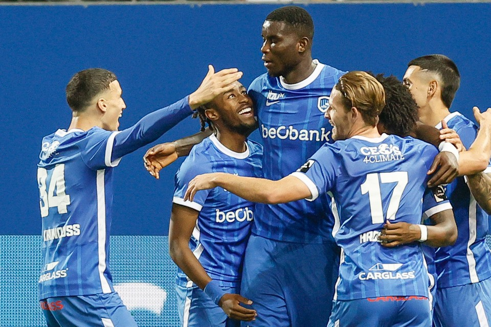 Paul Onuachu celebrates his goal against OH Leuven