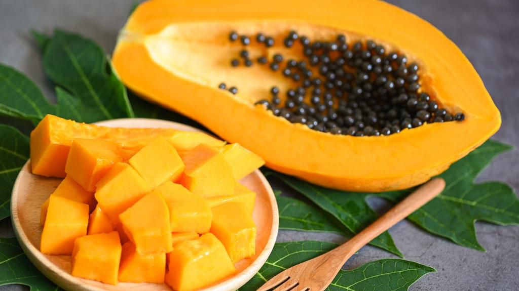 Pregnant women must avoid papaya [Foodrepublic]