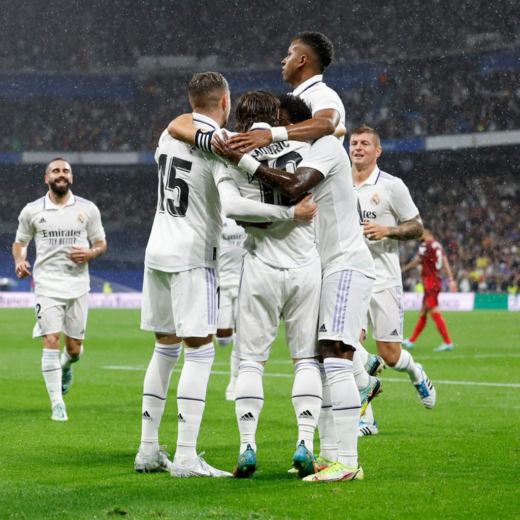 Valverde scores rocket as Real Madrid beat Sevilla 3-1