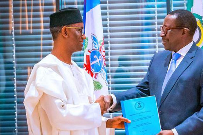 Nuhu Ribadu (L) takes over from Babagana Monguno (R) as Nigeria’s National Security Adviser (NSA) in Abuja on Monday, June 26, 2023. [Channels TV]