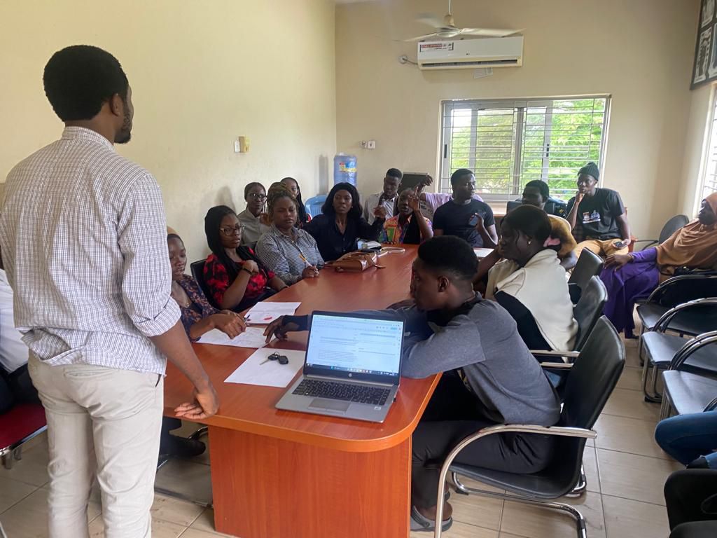 Pulse introduces Solutions Journalism to LASU communication students.