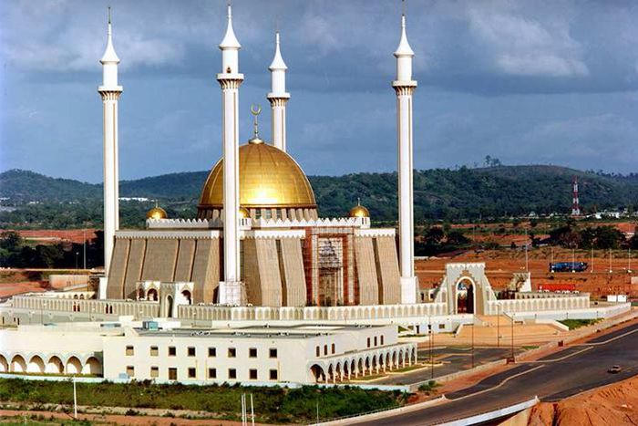 National Mosque in Abuja, Nigeria. [leadership]